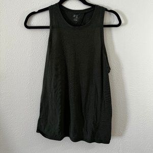 Gap Fit Deep Green Tank - Size M